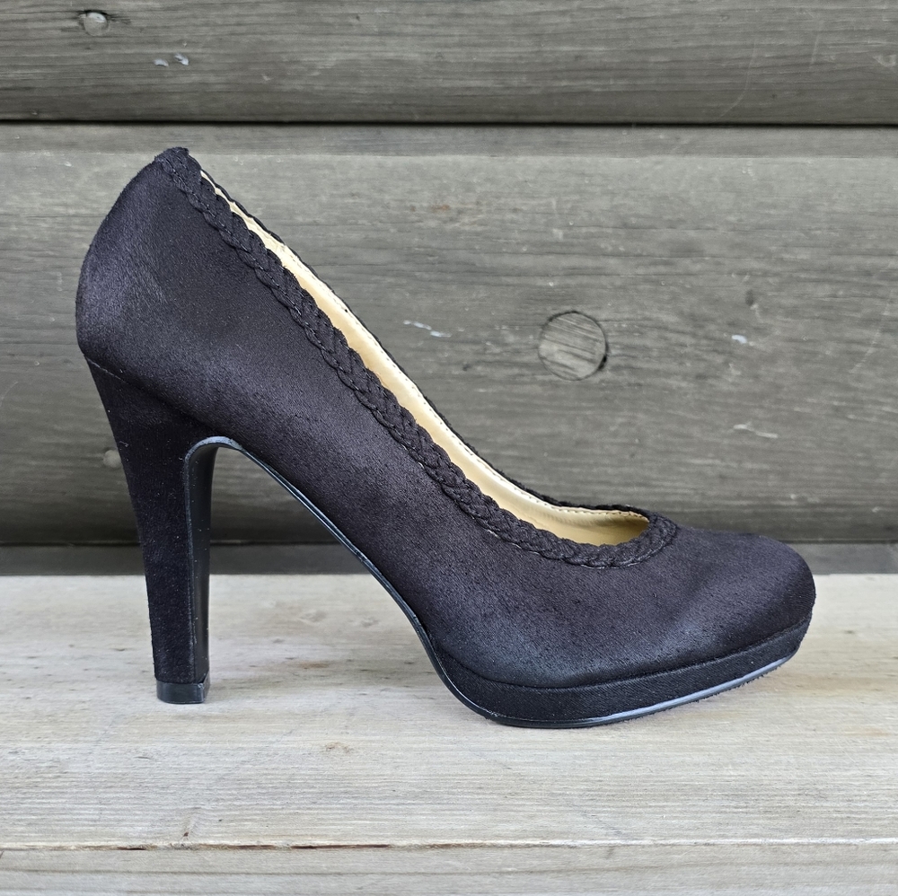 New @titude NEW Pretty Pump Dark Romantic Feminine Comfort Pumps 7.5M